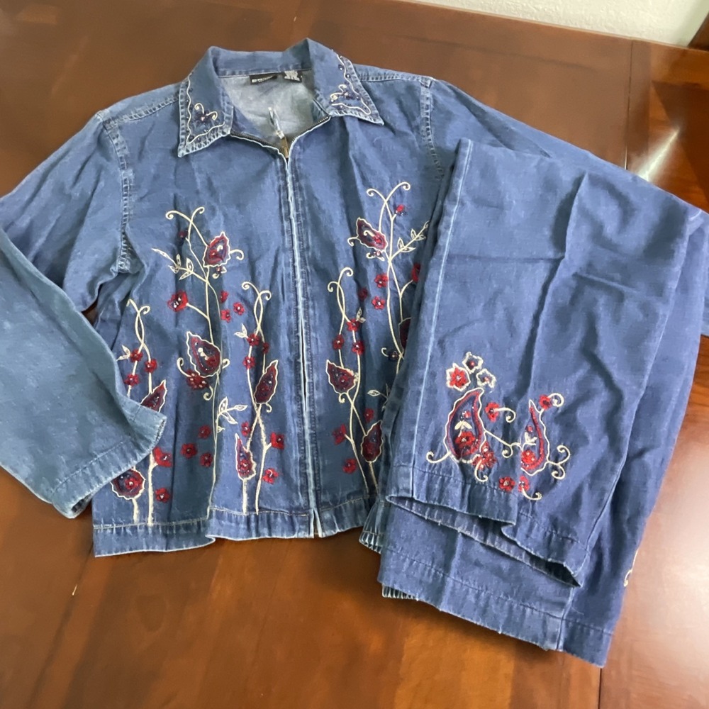 Vintage Erika Denim Jacket/Pant Womens 100% Cotton Embroidered Floral Size PL/PM